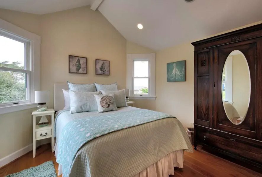 3715 Bliss by the Sea