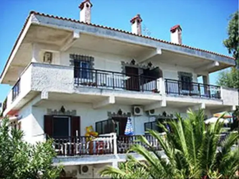 Alexandros Maisonettes & Apartments