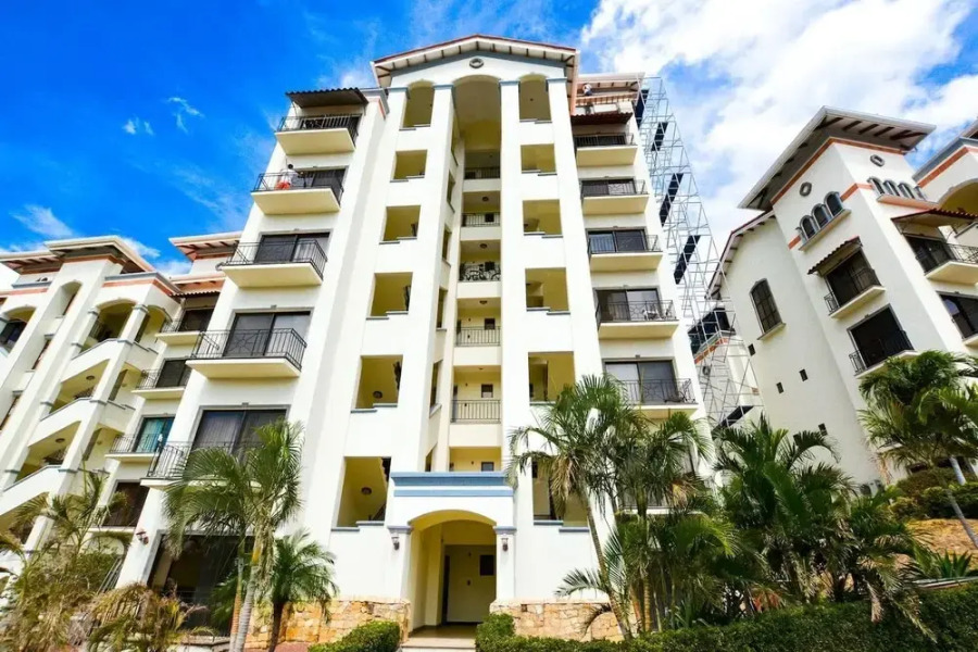 Luxury 3 bedroom condo with ocean view and private balcony