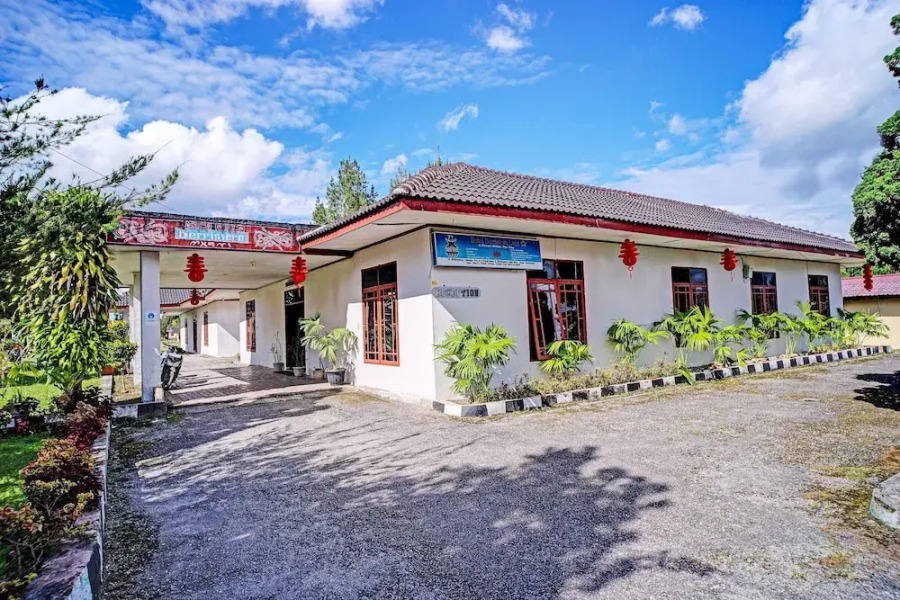 Capital O 92214 Beristera Hotel