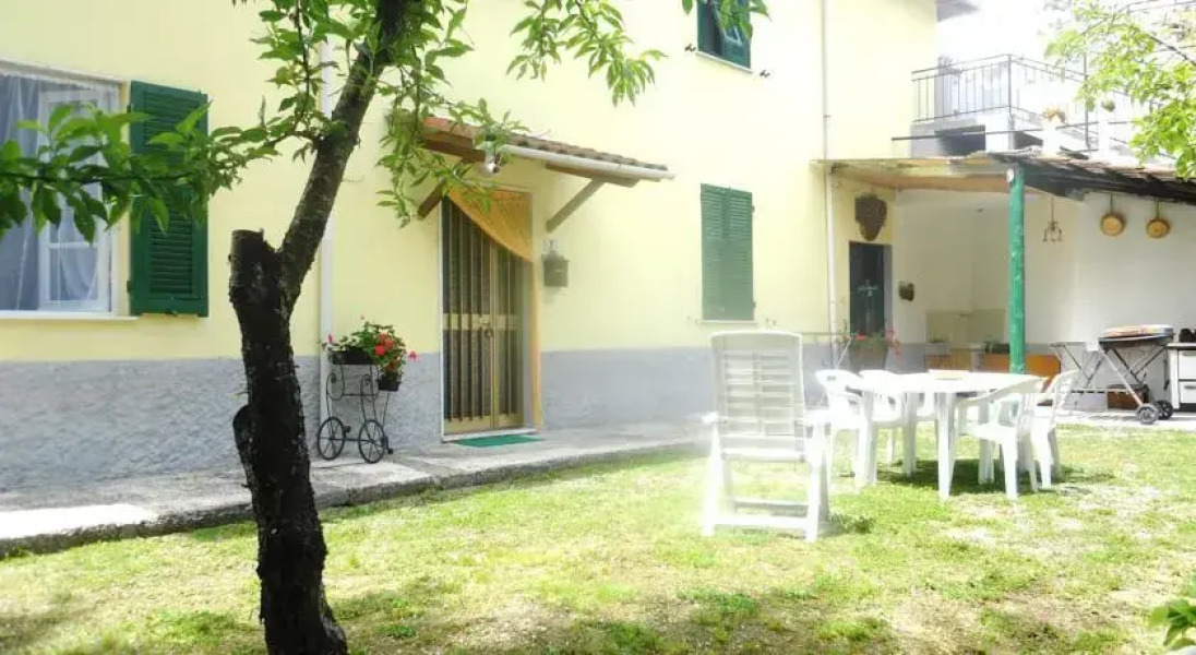 Beverino Country House