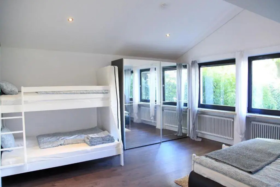 Bezaubernder Bungalow Im Funfseenland Nahe S-Bahn