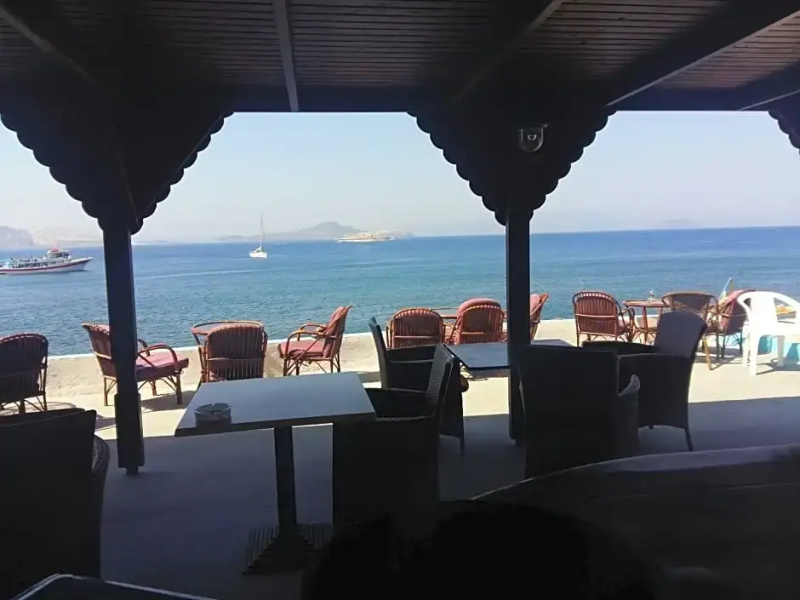 Haritos Hotel