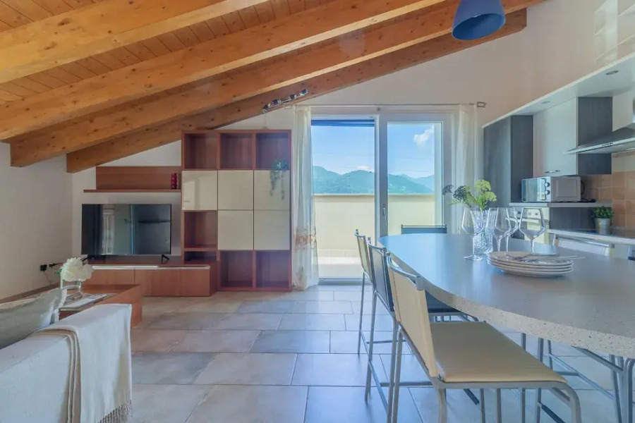 Magic Lake View in Lierna