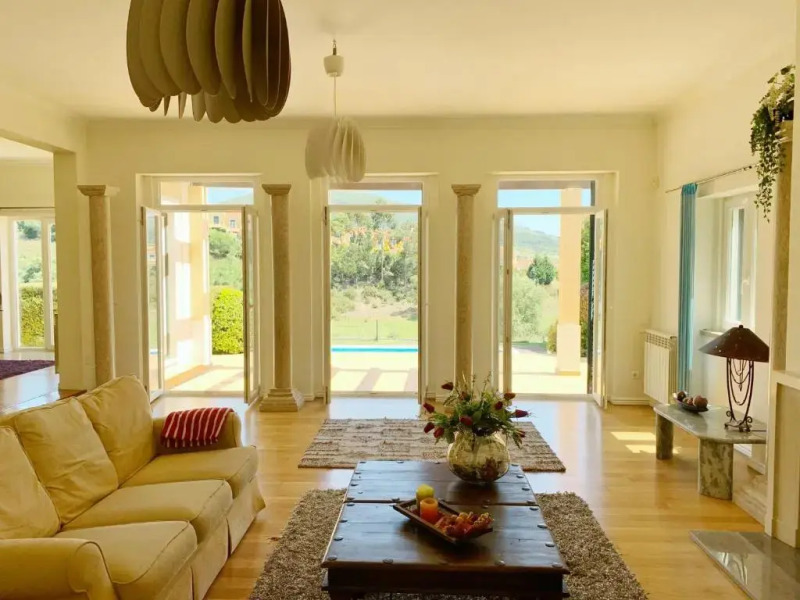 Villa with swimming pool in Golf Resort