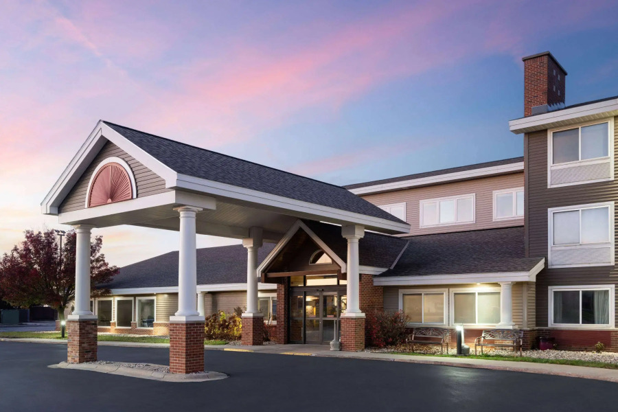 AmericInn by Wyndham Beaver Dam
