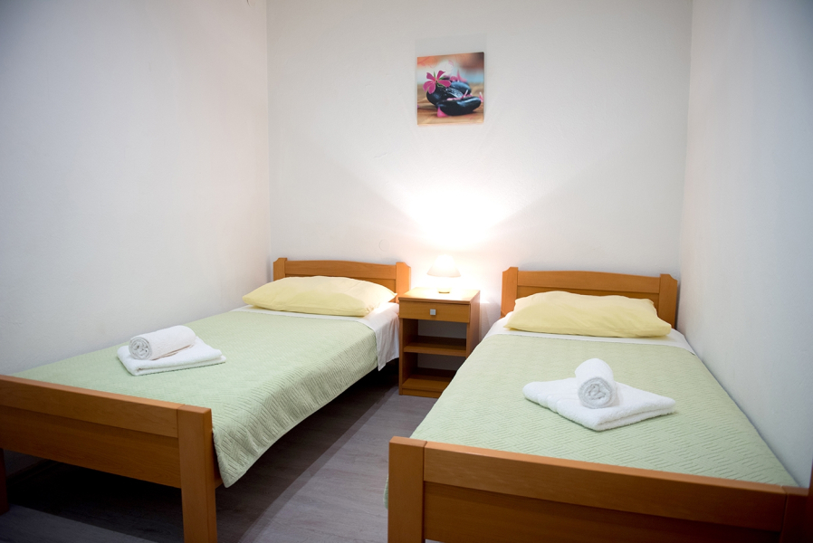 Room Robi - 50m from beach R1 Podstrana, Riviera Split