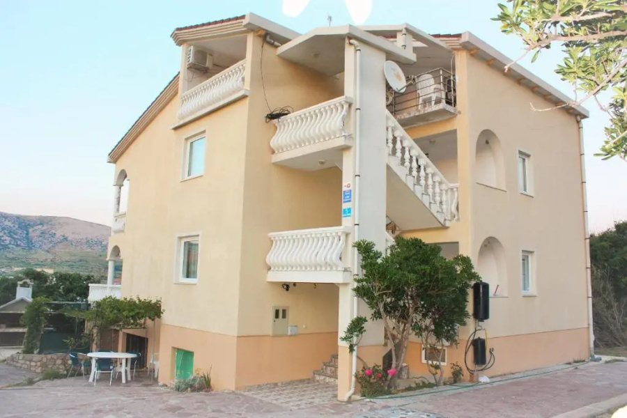 Apartments Toro