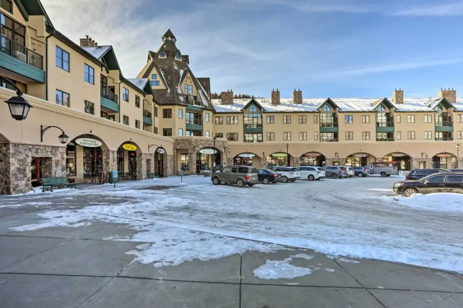 Central Avon Condo: Ski Beaver Creek Resort!