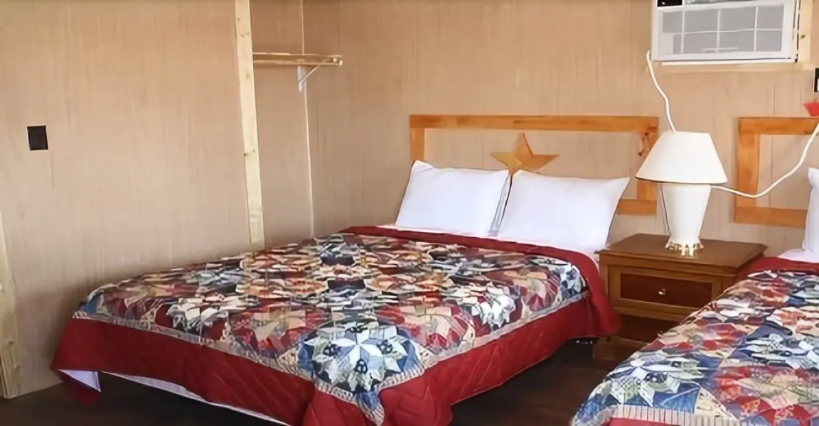 Oasis Lodge