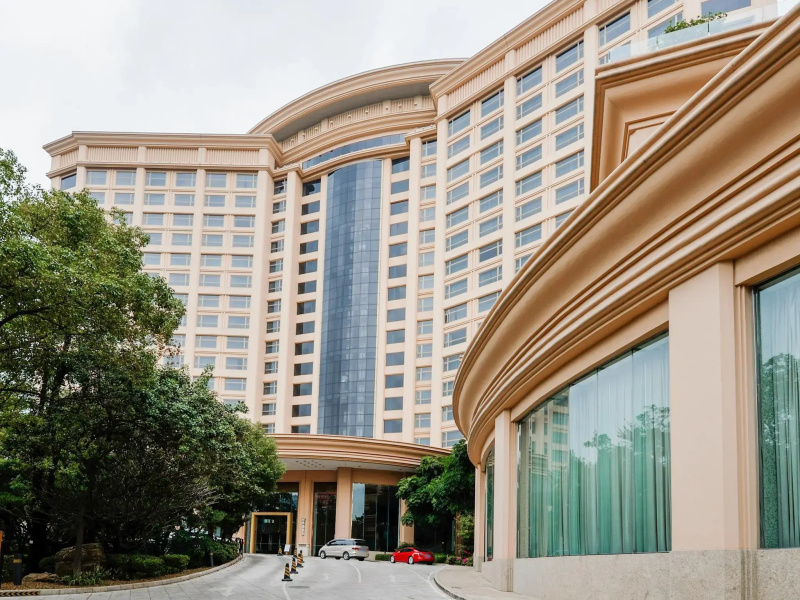 Parklane Hotel
