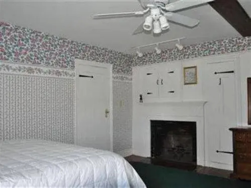 Captain Josiah Cowles Place