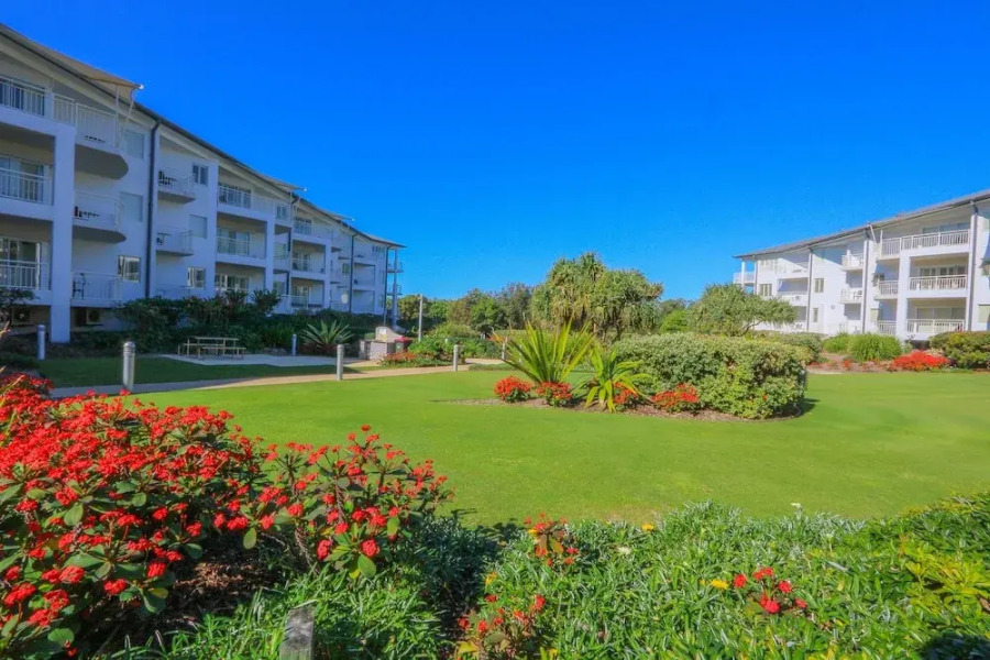 Resort Apartment on Salt Beach 6318