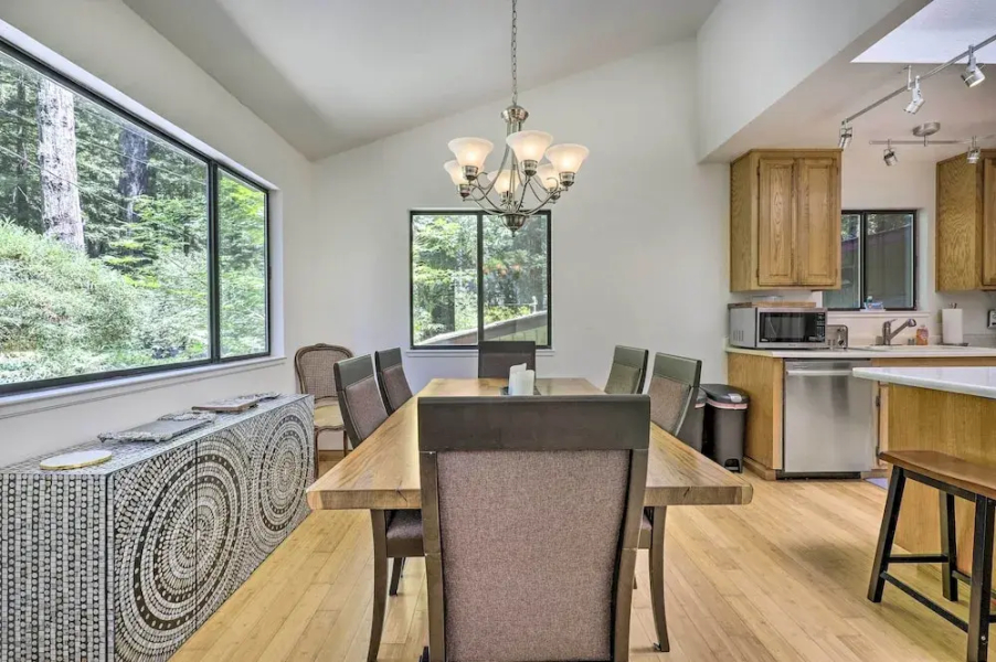 Tranquil Guerneville Home w/ Redwood Views