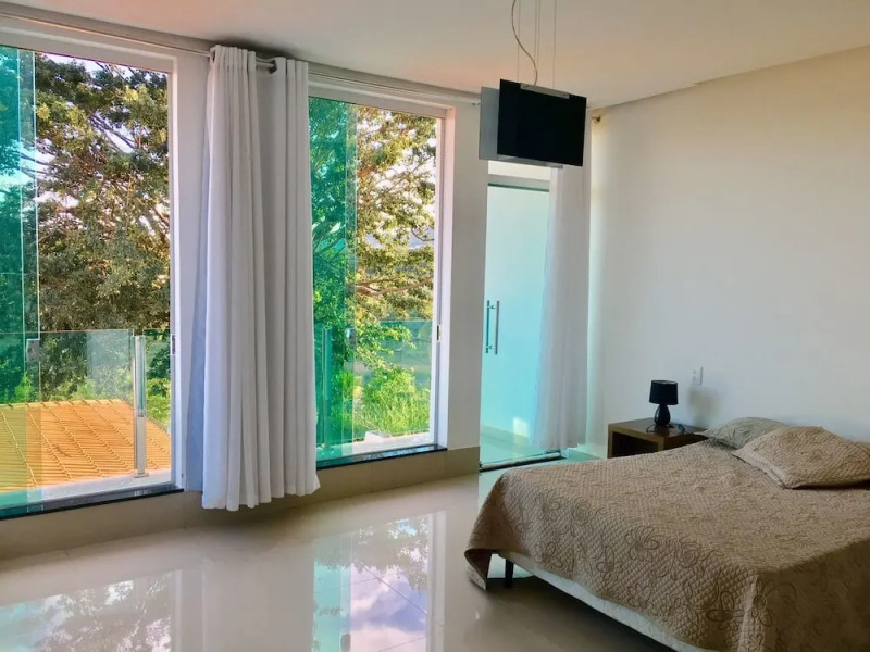 Oasis do Lago - Casa para 20 pessoas com 6 quartos