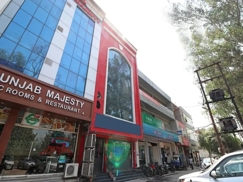 OYO 13474 Punjab Regency