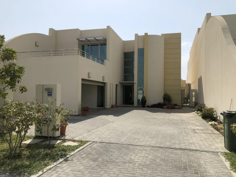 Durrat Al Bahrain Luxury Villa