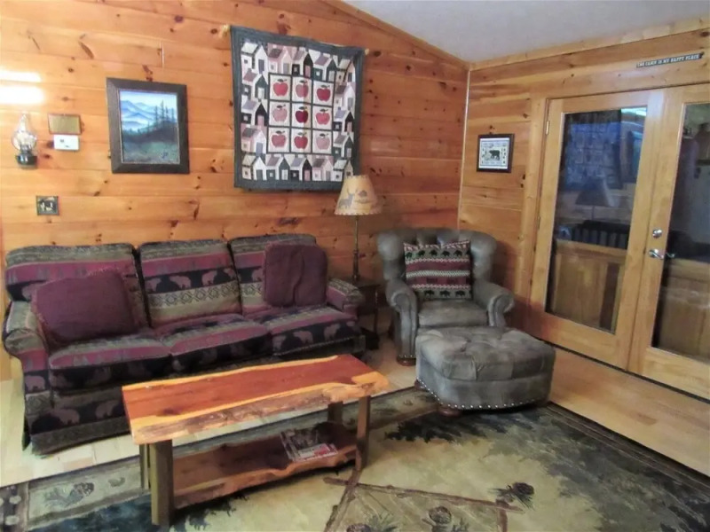 Barber`s Mountain Cabin