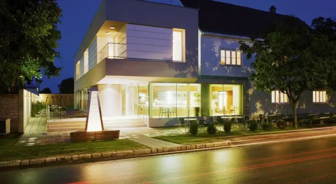 Hotel & Konditorei May