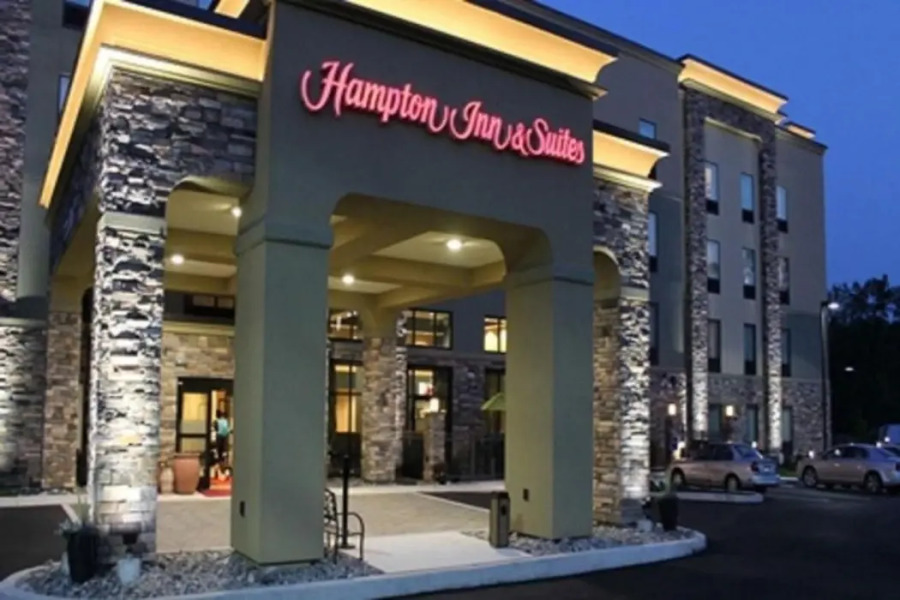 Hampton Inn & Suites Bartonsville