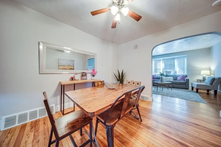 Pet-friendly Cleveland Townhome, 2 Mi to Downtown!