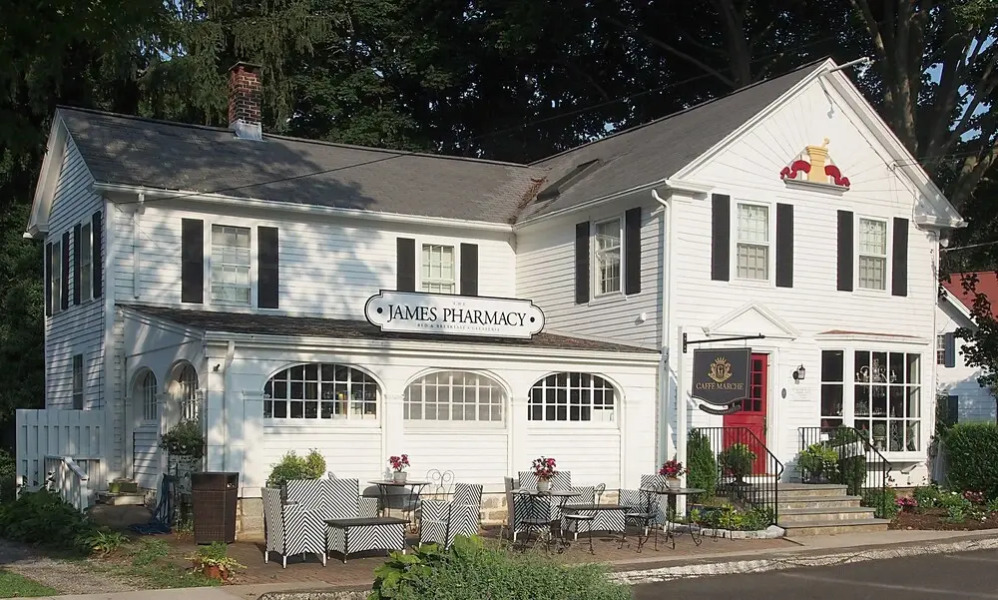 The Deacon & James Pharmacy B&B