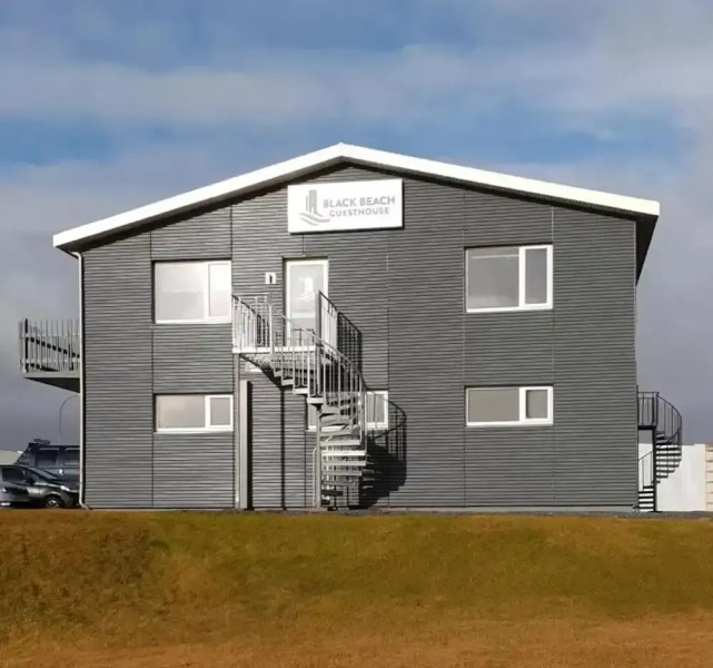 Black Beach Guesthouse