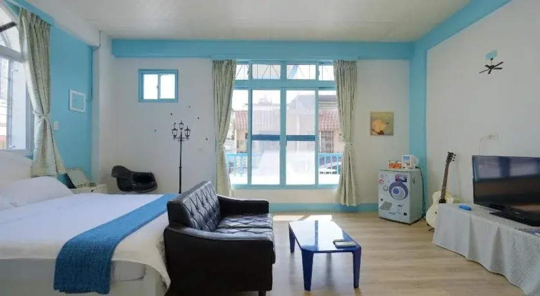 Greece Hand For Hualien