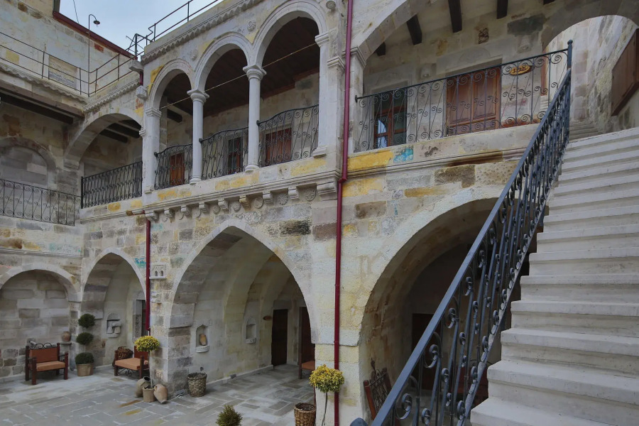 Aren Cave Hotel & Art Gallery