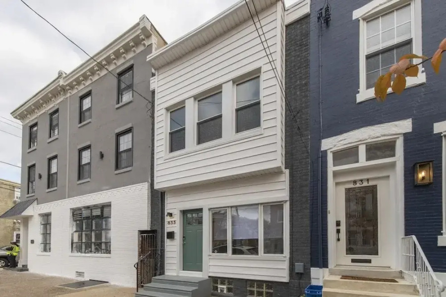 Modern & Comfy - 5* - Location Game Room