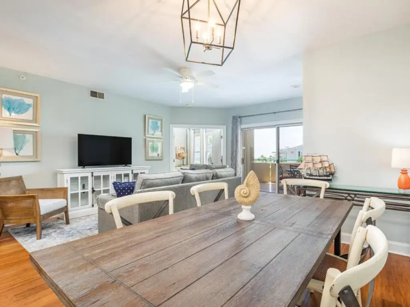 Desoto Beach Club 206