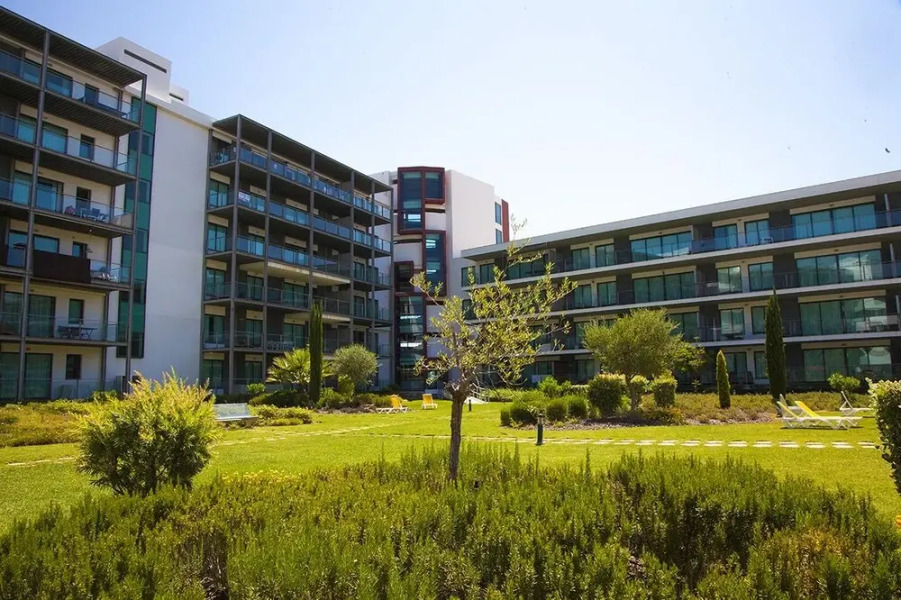 Residence Golf Club by Beach Rentals