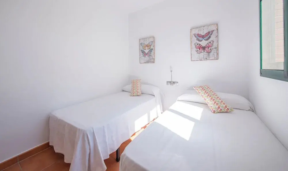 Modern House For Families (R77)