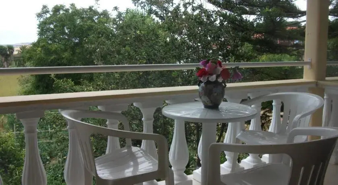 Alexandros Walnuttree Arillas Corfu