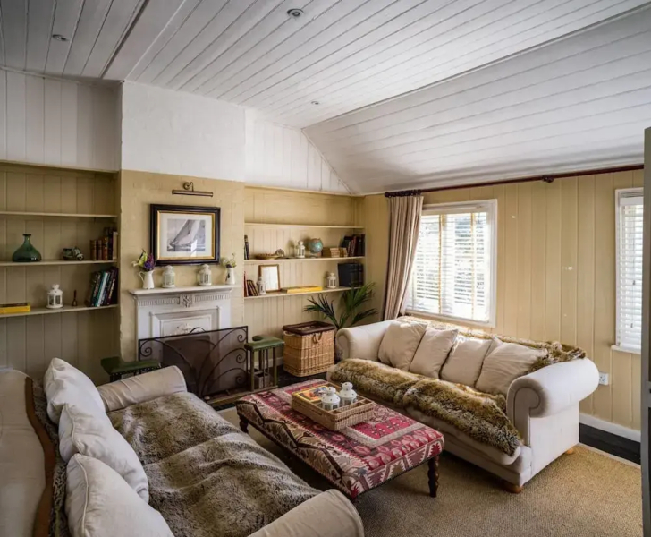Laurels Cottage