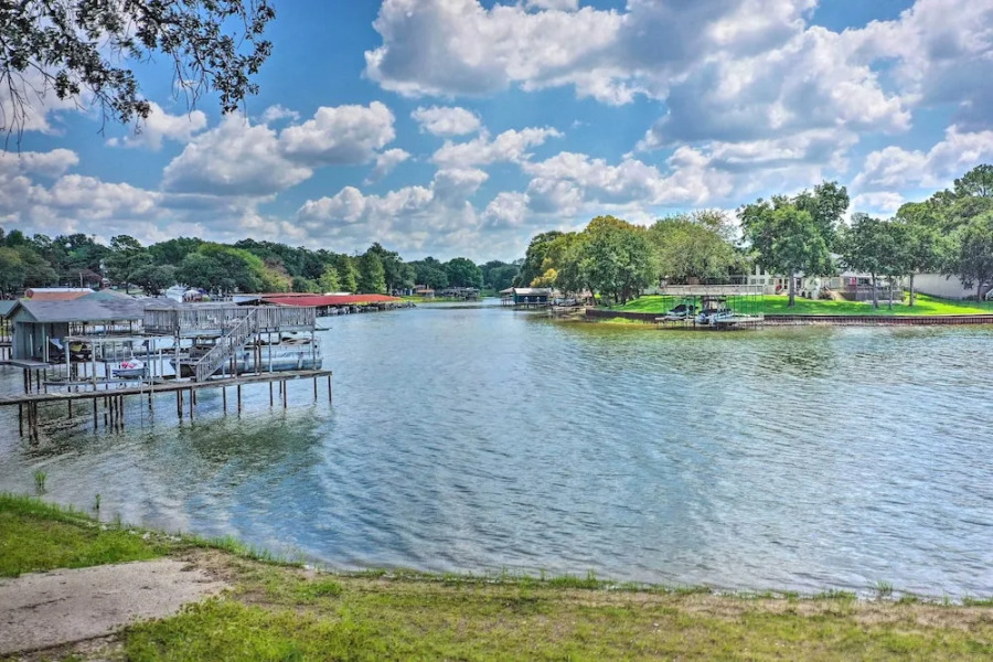 On-site Boat Launch: Gun Barrel City Lake House