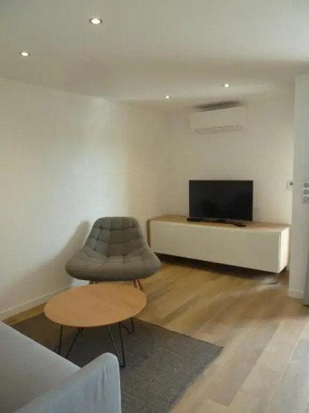 Appartement de standing à 5 min de la mer N 7210