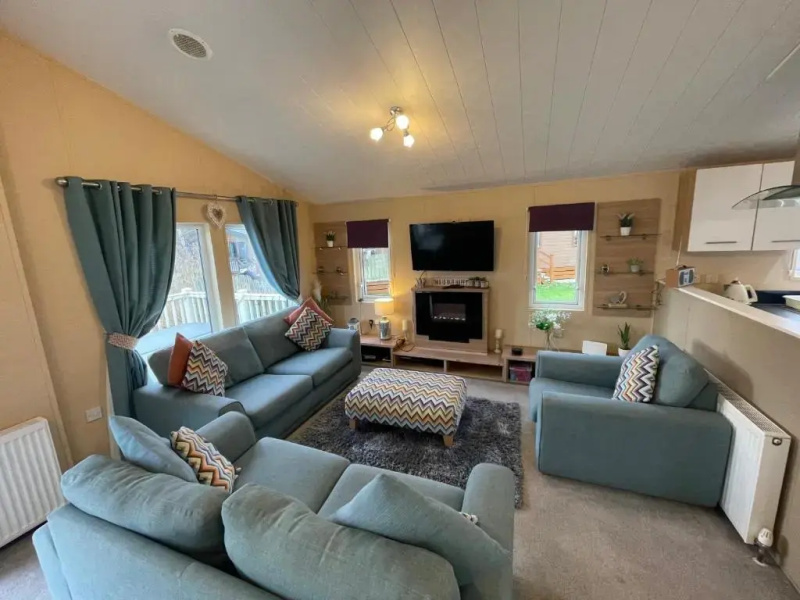 Luxury Lakeside Lodge L2 with Hot tub situated at Tattershall Lakes Country Park