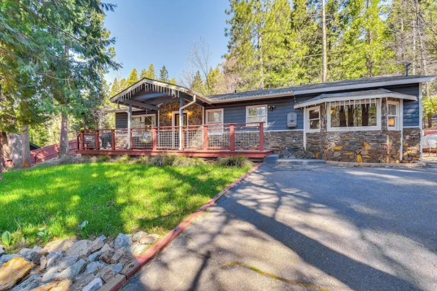 Lake Access & Hot Tub: Pet-friendly Arnold Home