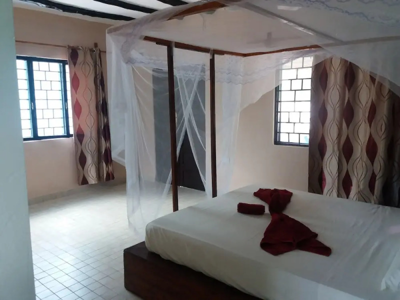 Zanzibar Blue Dolphin Bay