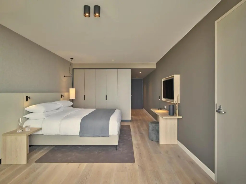 Hotel de Blanke Top