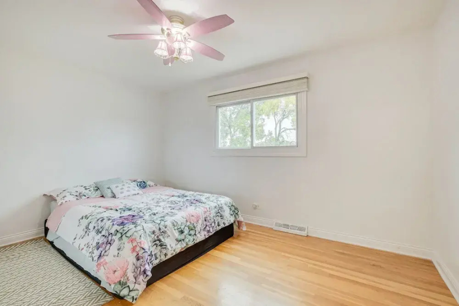 Fenced Backyard: Family Getaway in Des Plaines!