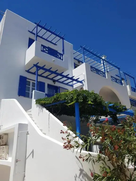Laouti Tinos Apartments 3