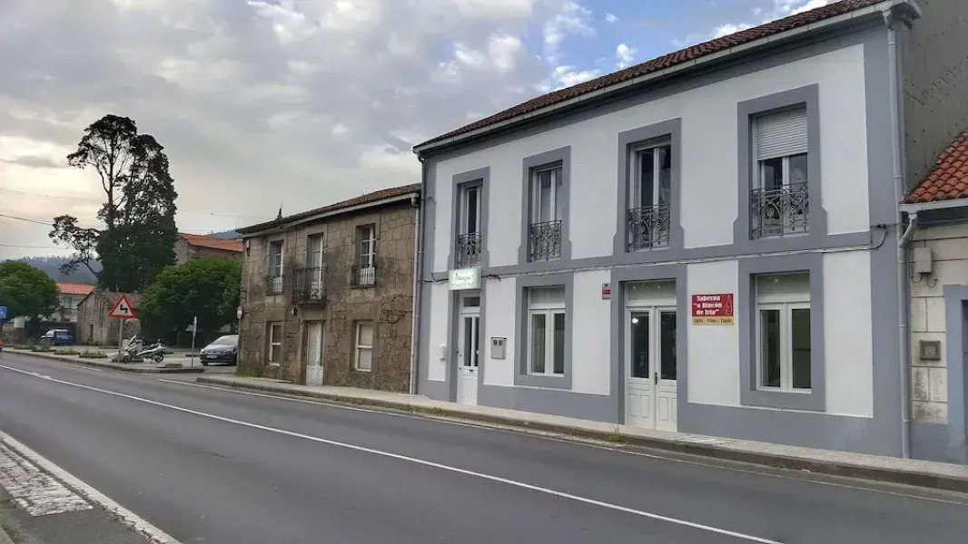 Albergue Cruces de Iria