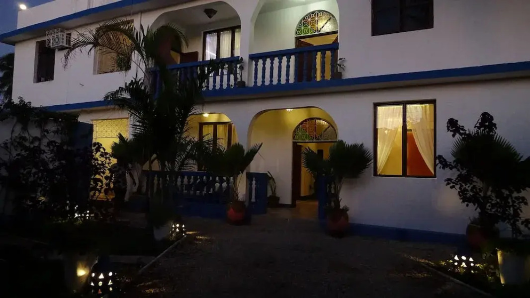 Zanzibar Airport Palace