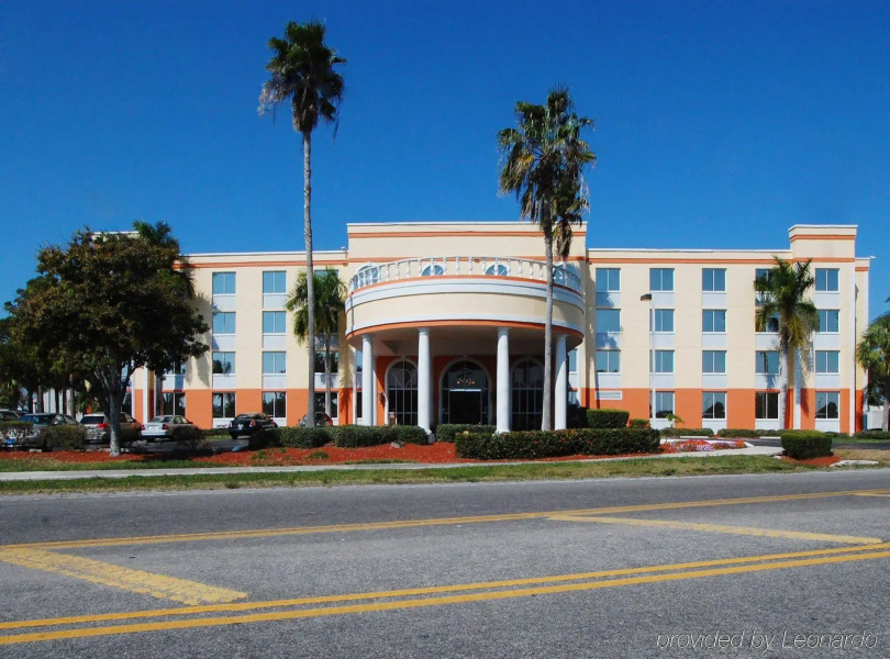 Best Western Fort Myers Inn & Suites