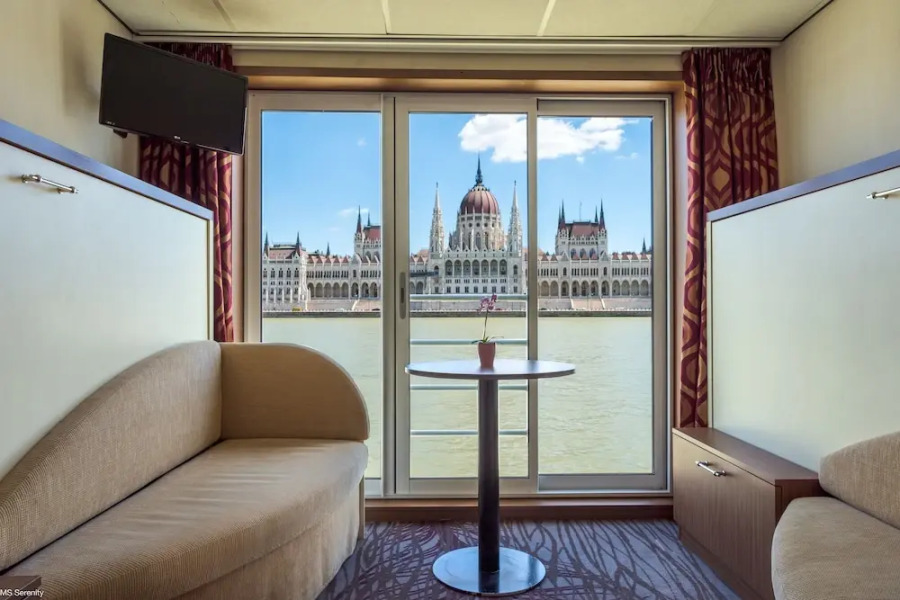 Select MS Serenity - Neuss