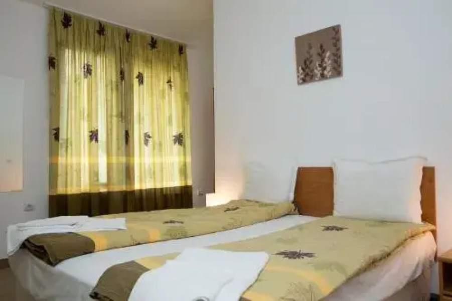 Three Mountains Apartment