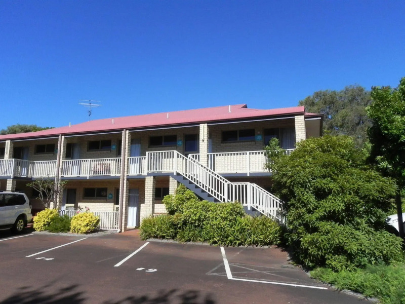 Busselton Villas & Glamping Village