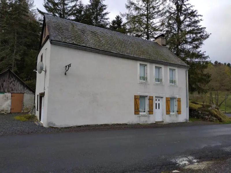 House With 4 Bedrooms in Saint-gènes-champespe, With Wonderful Lake Vi